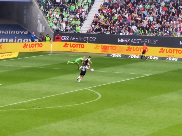 001 Eintracht Frankfurt  Frauen