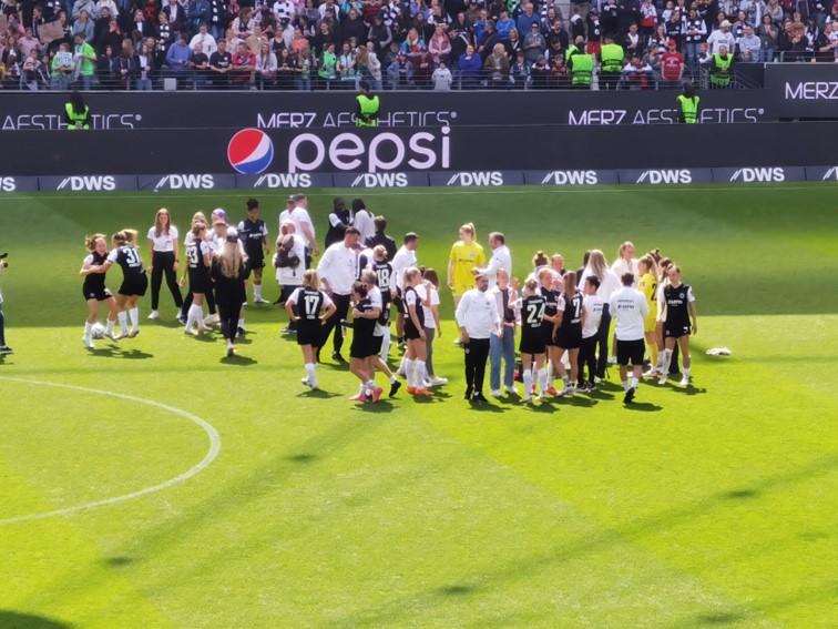 001 Eintracht Frankfurt  Frauen