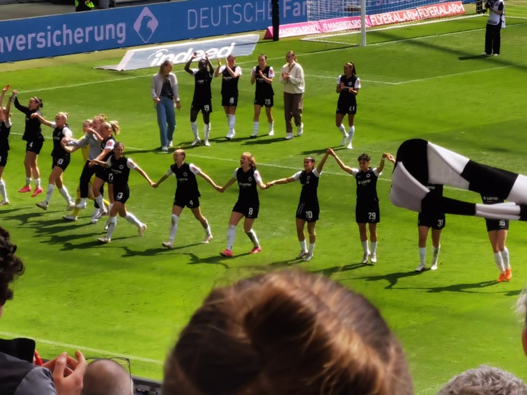 001 Eintracht Frankfurt  Frauen