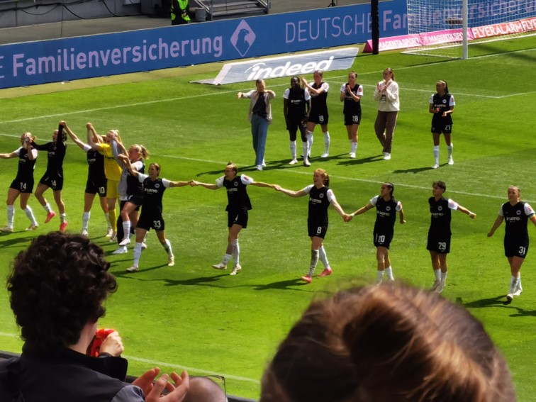 001 Eintracht Frankfurt  Frauen