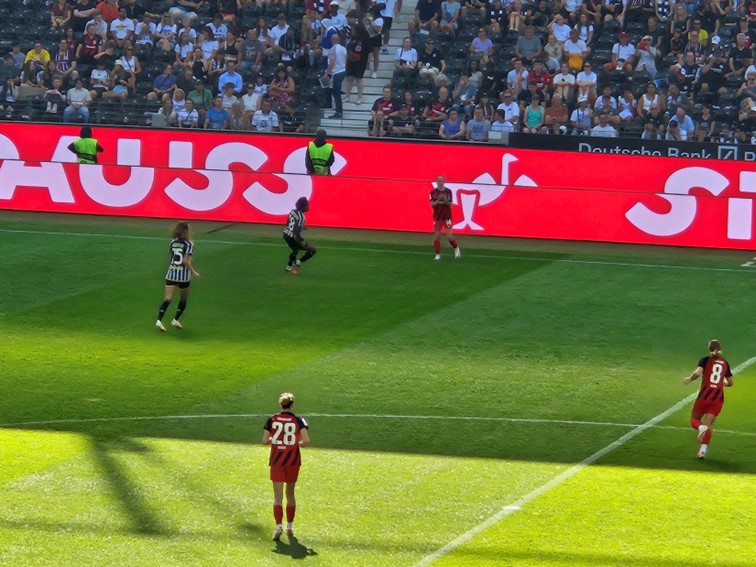 001 Eintracht Frankfurt WCL Sieger