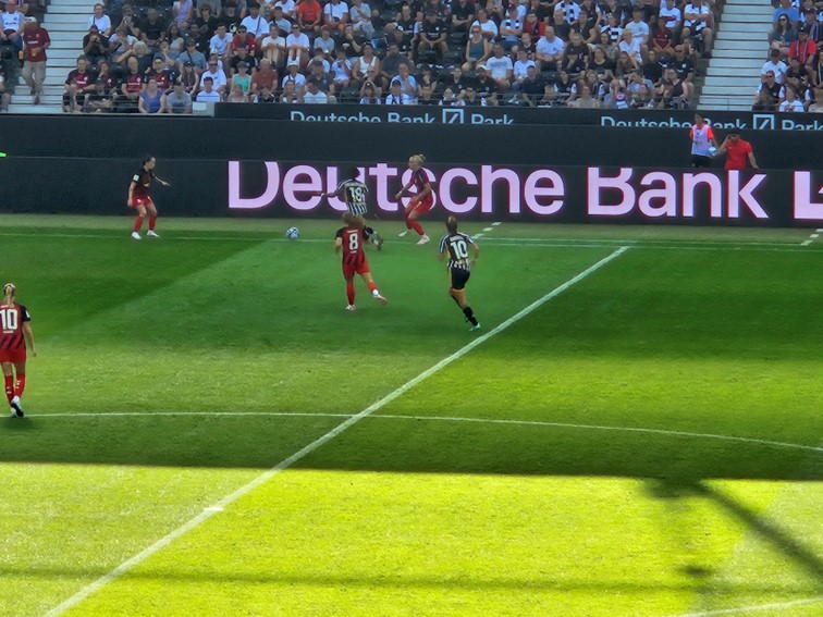 001 Eintracht Frankfurt WCL Sieger