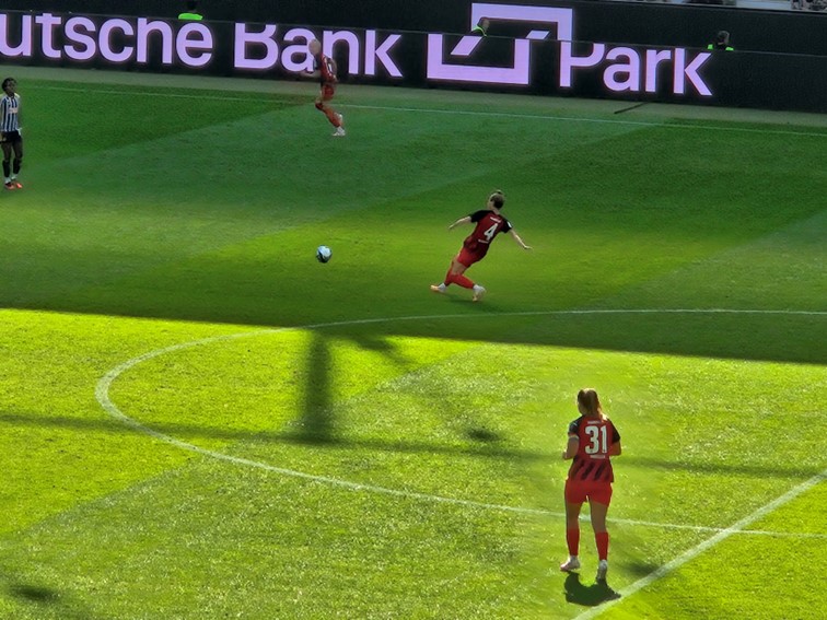 001 Eintracht Frankfurt WCL Sieger