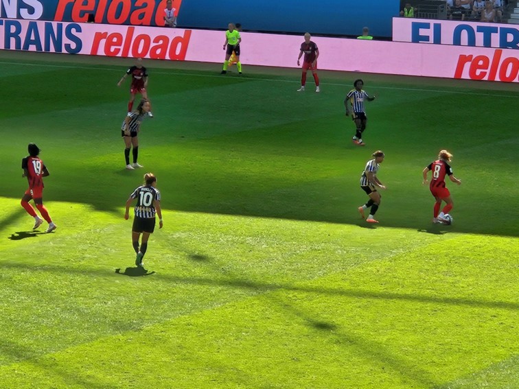 001 Eintracht Frankfurt WCL Sieger