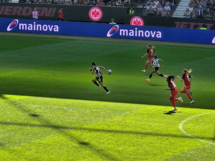 001 Eintracht Frankfurt WCL Sieger
