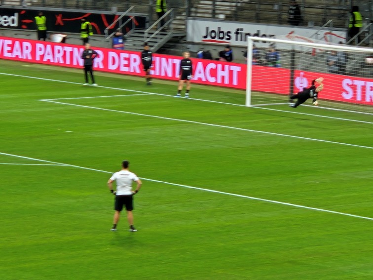 002 Eintracht Frankfurt WCL Sieger