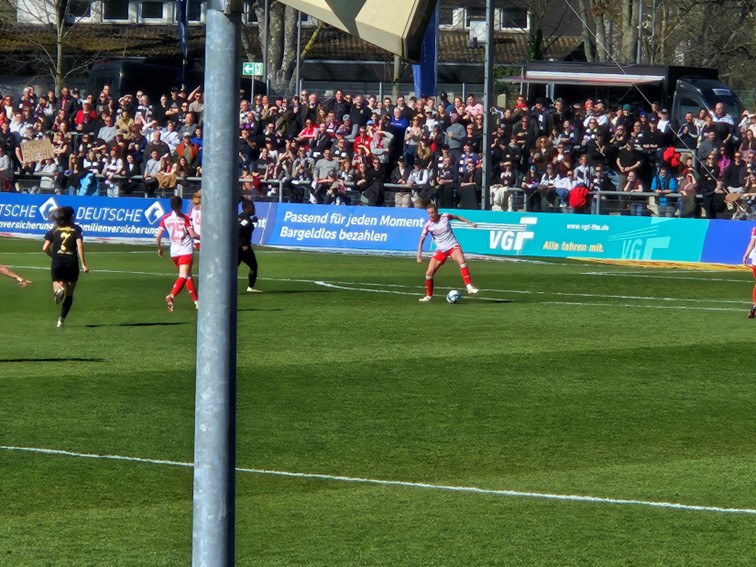 02 SGE Frauen FBL