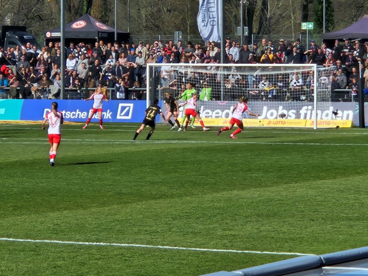 02 SGE Frauen FBL