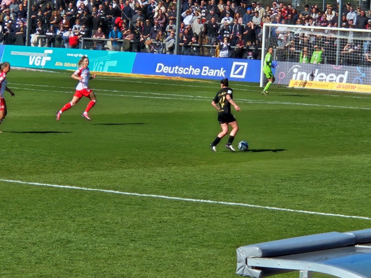 02 SGE Frauen FBL