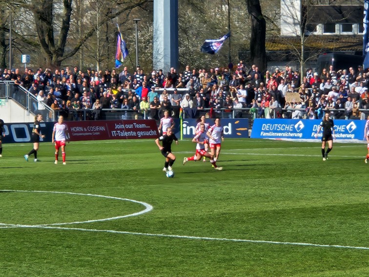 02 SGE Frauen FBL
