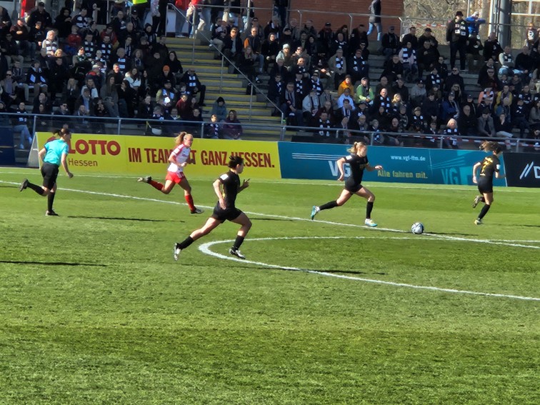02 SGE Frauen FBL