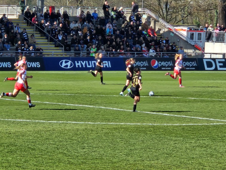 02 SGE Frauen FBL