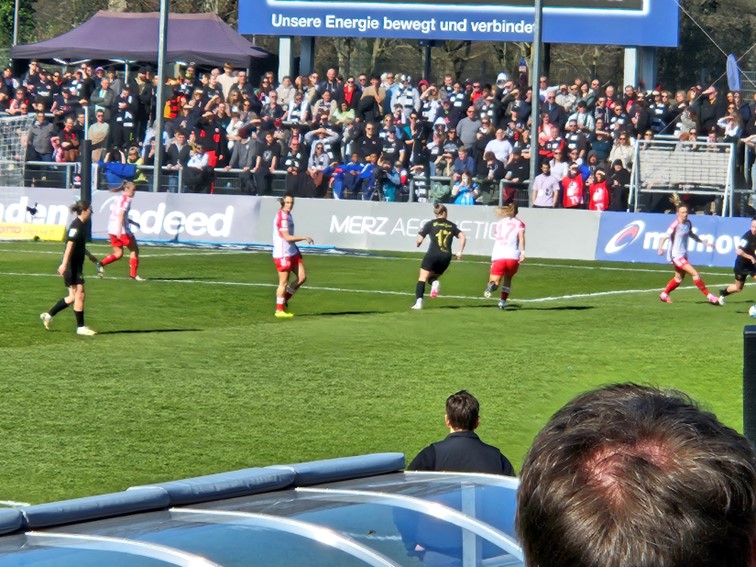 02 SGE Frauen FBL