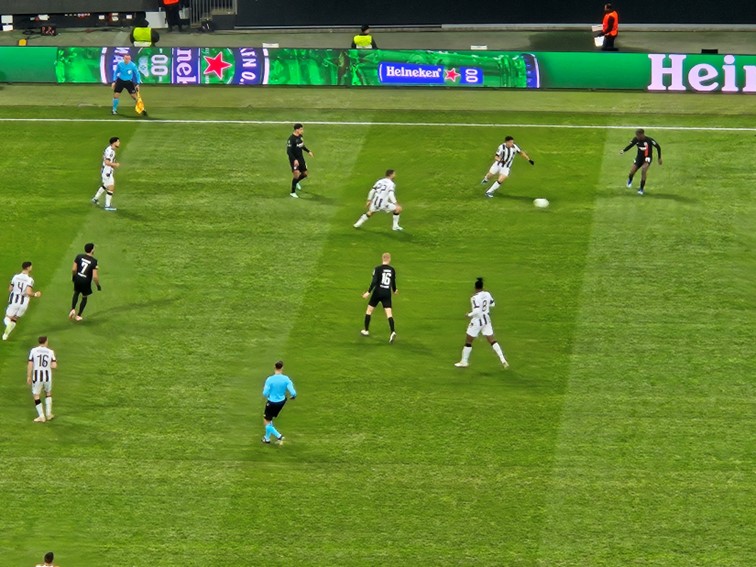 010 Eintracht Frankfurt ECL Sieger