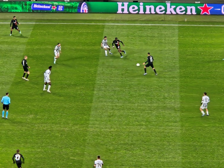 010 Eintracht Frankfurt ECL Sieger