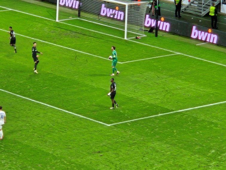 010 Eintracht Frankfurt ECL Sieger