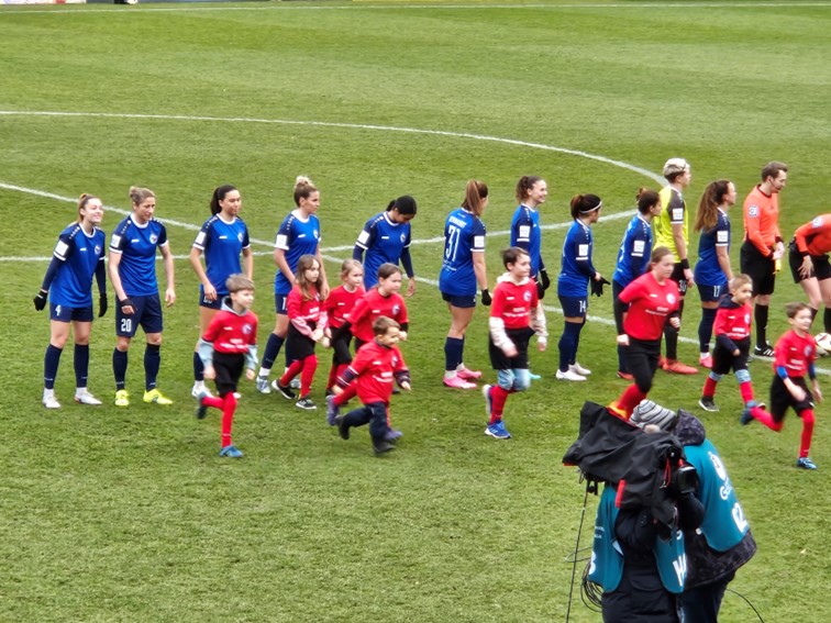 001 1.FFC Turbine Potsdam Deutscher Meister Frauen
