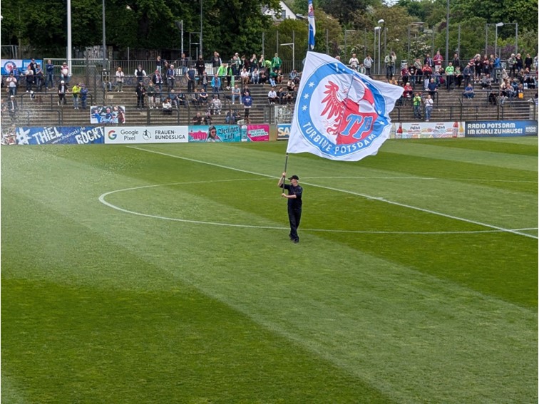 001 1.FFC Turbine Potsdam Deutscher Meister Frauen