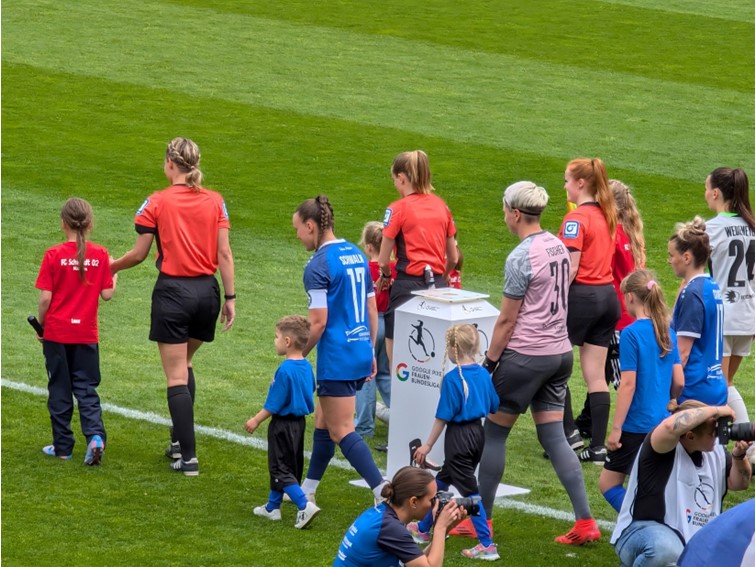 001 1.FFC Turbine Potsdam Deutscher Meister Frauen