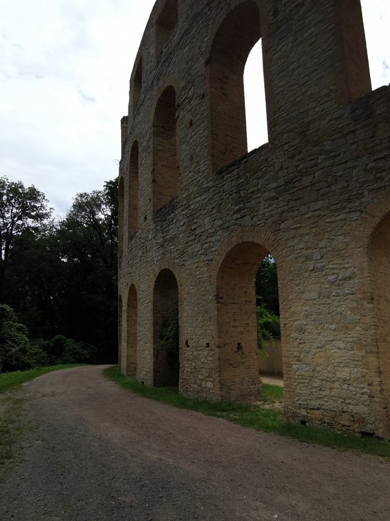 001 Ruinenberg