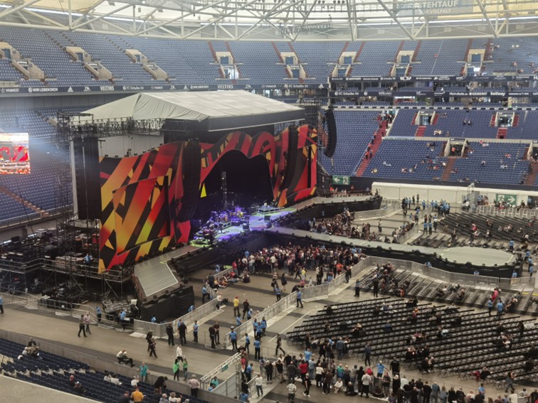 001 Rolling Stones