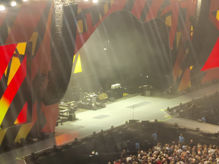 001 Rolling Stones