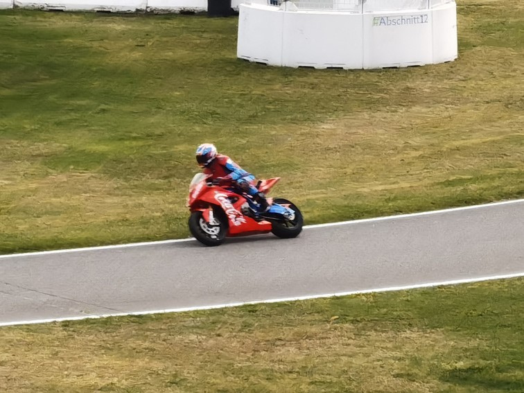 001   Zeittraining   1000 KM   Motorrad Langstreckenrennen   Hockenheimring