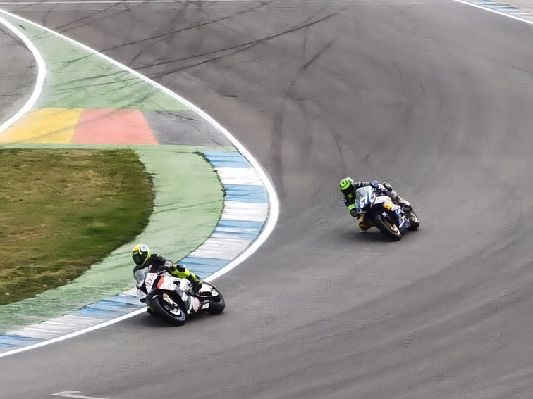 001   Zeittraining   1000 KM   Motorrad Langstreckenrennen   Hockenheimring