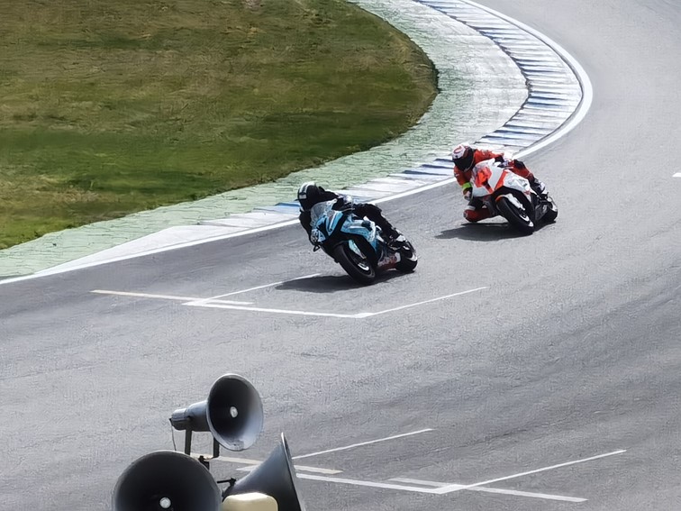001   Zeittraining   1000 KM   Motorrad Langstreckenrennen   Hockenheimring