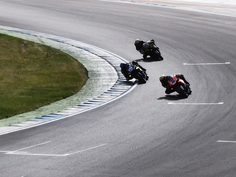 001   Zeittraining   1000 KM   Motorrad Langstreckenrennen   Hockenheimring