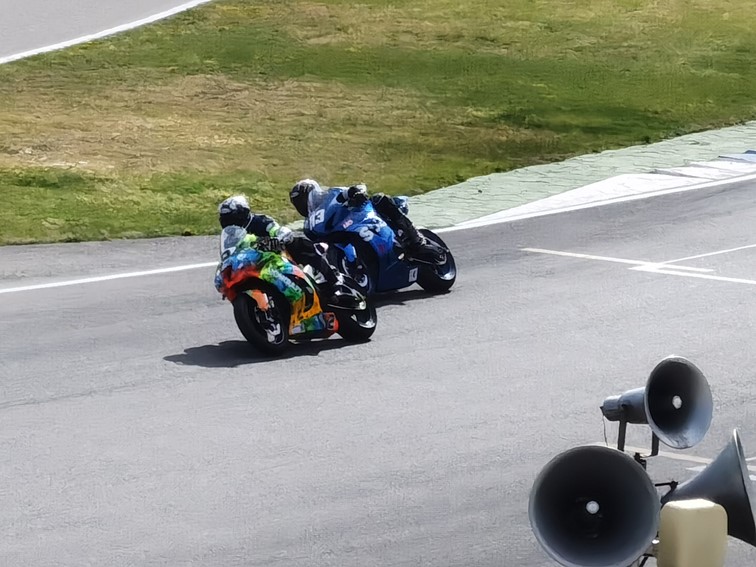 001   Zeittraining   1000 KM   Motorrad Langstreckenrennen   Hockenheimring