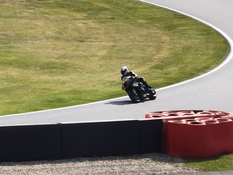 001   Zeittraining   1000 KM   Motorrad Langstreckenrennen   Hockenheimring