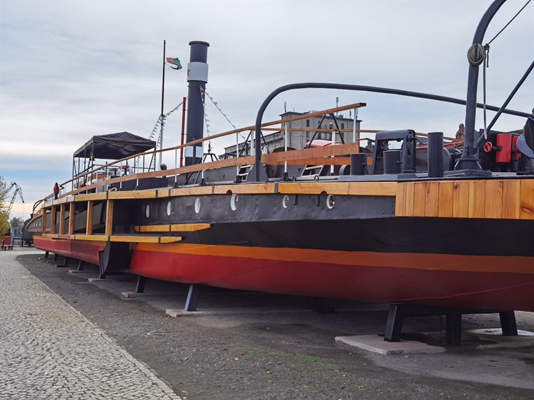 001 Kettenschleppdampfer Gustav Zeuner