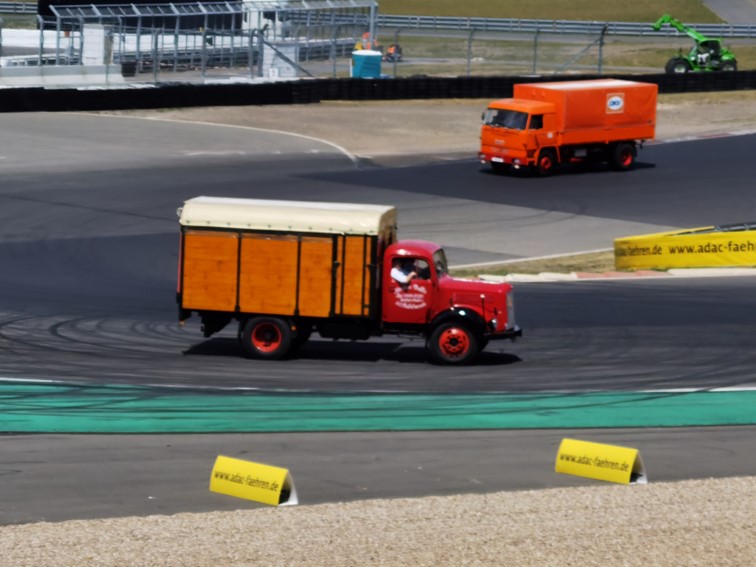 0847 Nurburgring Korso