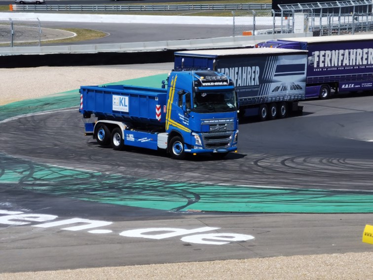 0847 Nurburgring Korso