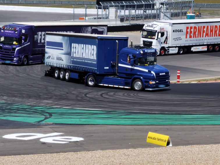 0847 Nurburgring Korso