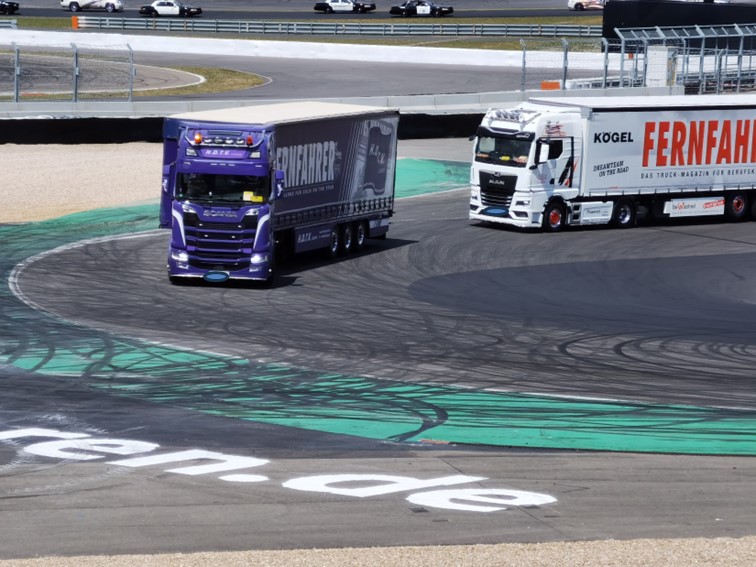 0847 Nurburgring Korso