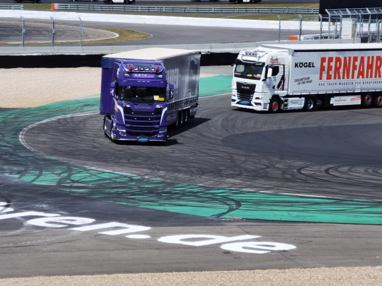 0847 Nurburgring Korso