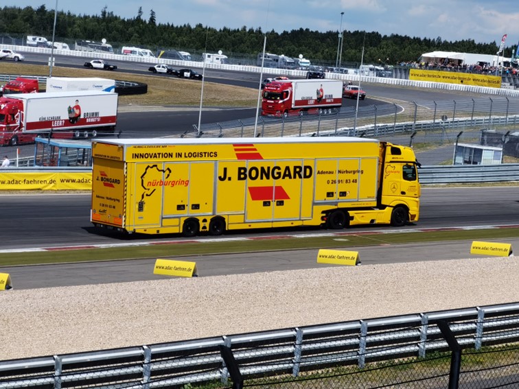 0847 Nurburgring Korso