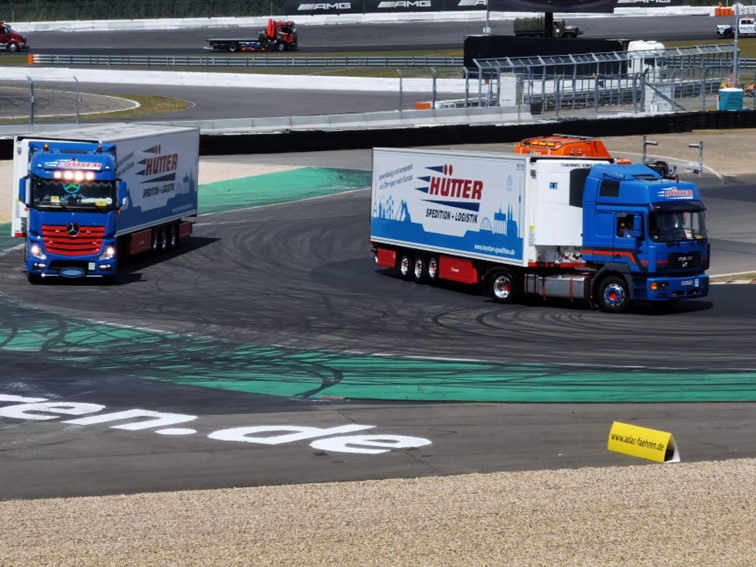 0847 Nurburgring Korso