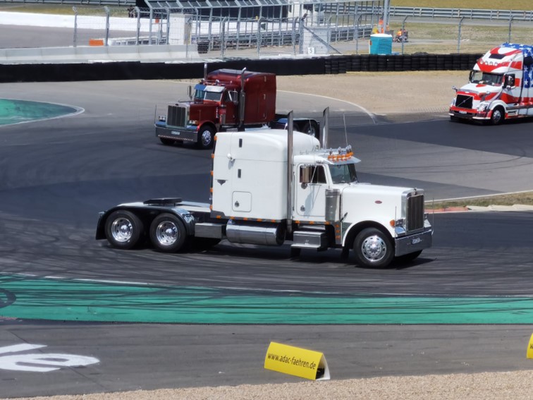 0847 Nurburgring Korso