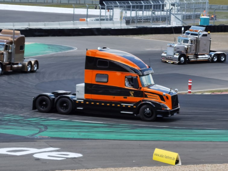 0847 Nurburgring Korso