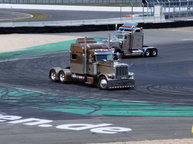 0847 Nurburgring Korso