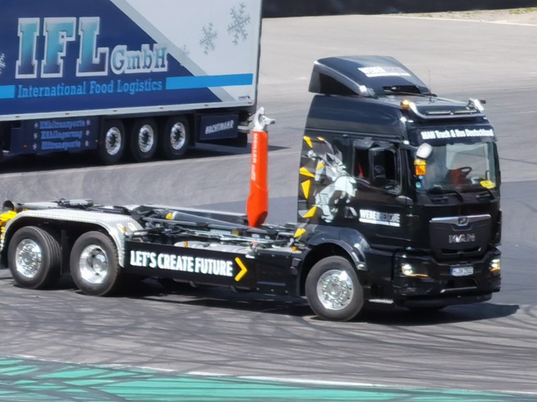 0847 Nurburgring Korso