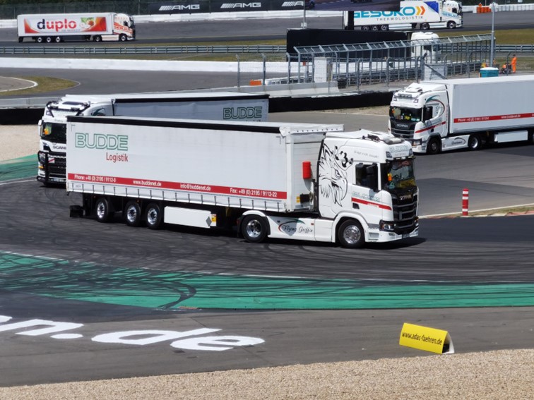 0847 Nurburgring Korso