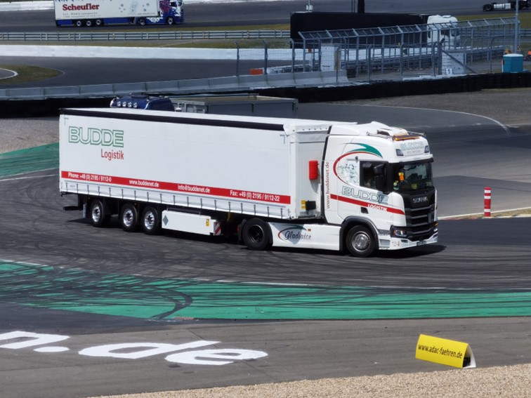0847 Nurburgring Korso