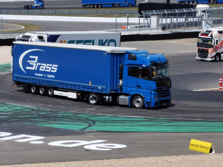 0847 Nurburgring Korso
