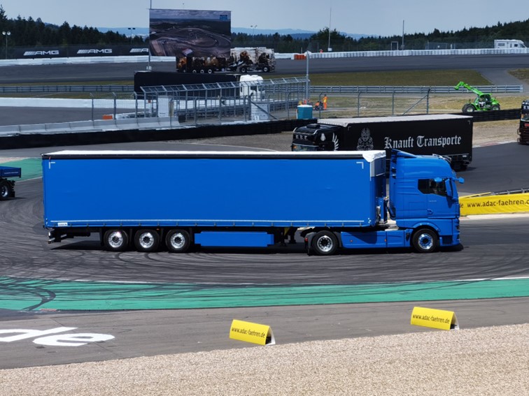 0847 Nurburgring Korso