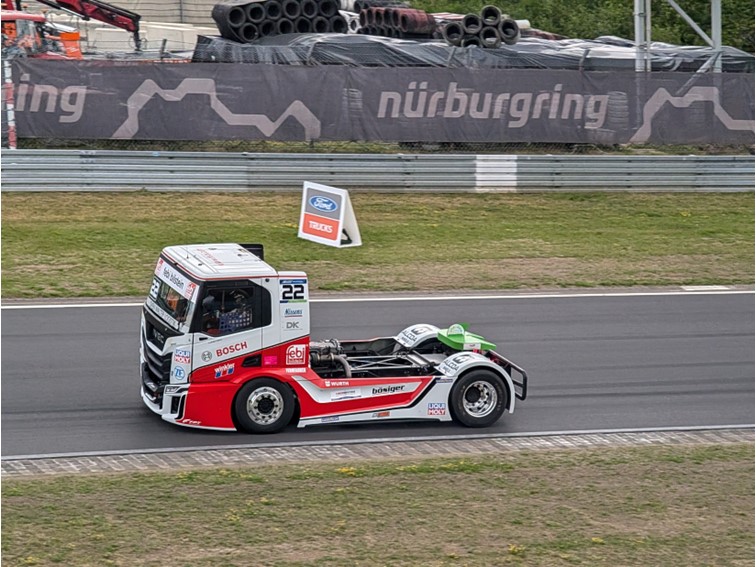 001 Truck Grand Prix   Warm up
