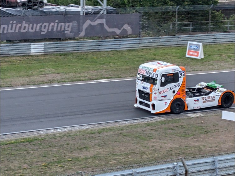 001 Truck Grand Prix   Warm up